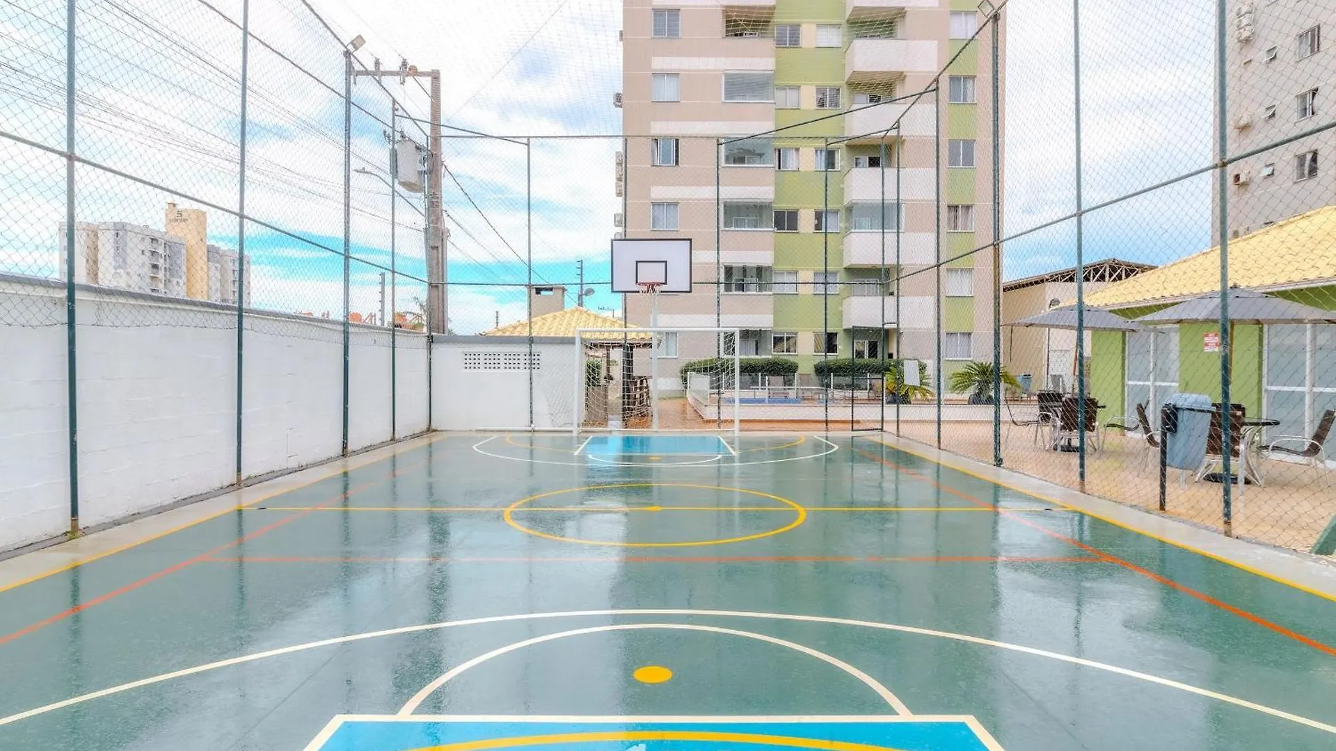 Predio Com Piscina A 400M Da Praia - Lea Piçarras 巴西